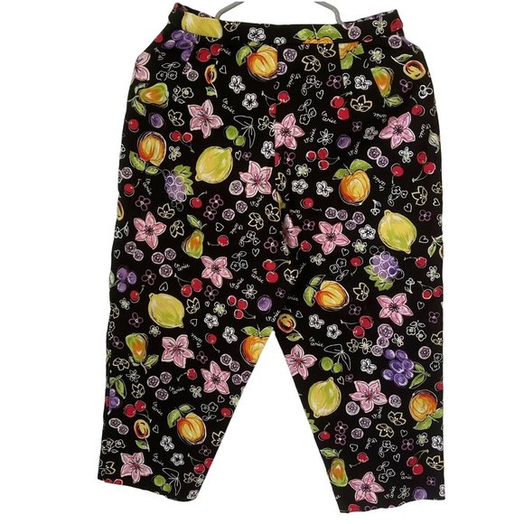 Women's Capri Length Pants Briggs 10 Petite Stretch Black Colorful Fruit Flowers - Picture 3 of 7